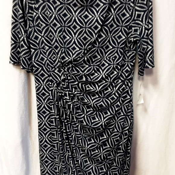 Geometric Black and White Dress - Picture 1 of 3
